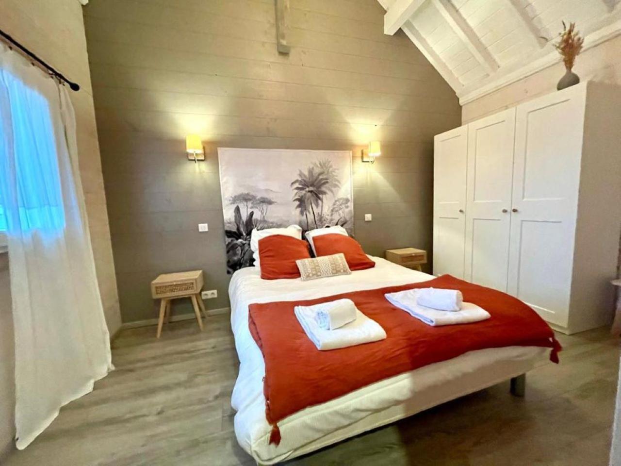 Gite De Mortagne, Chalet Avec Piscine - By Primo C0Nciergerie Gigny-sur-Saone Eksteriør billede
