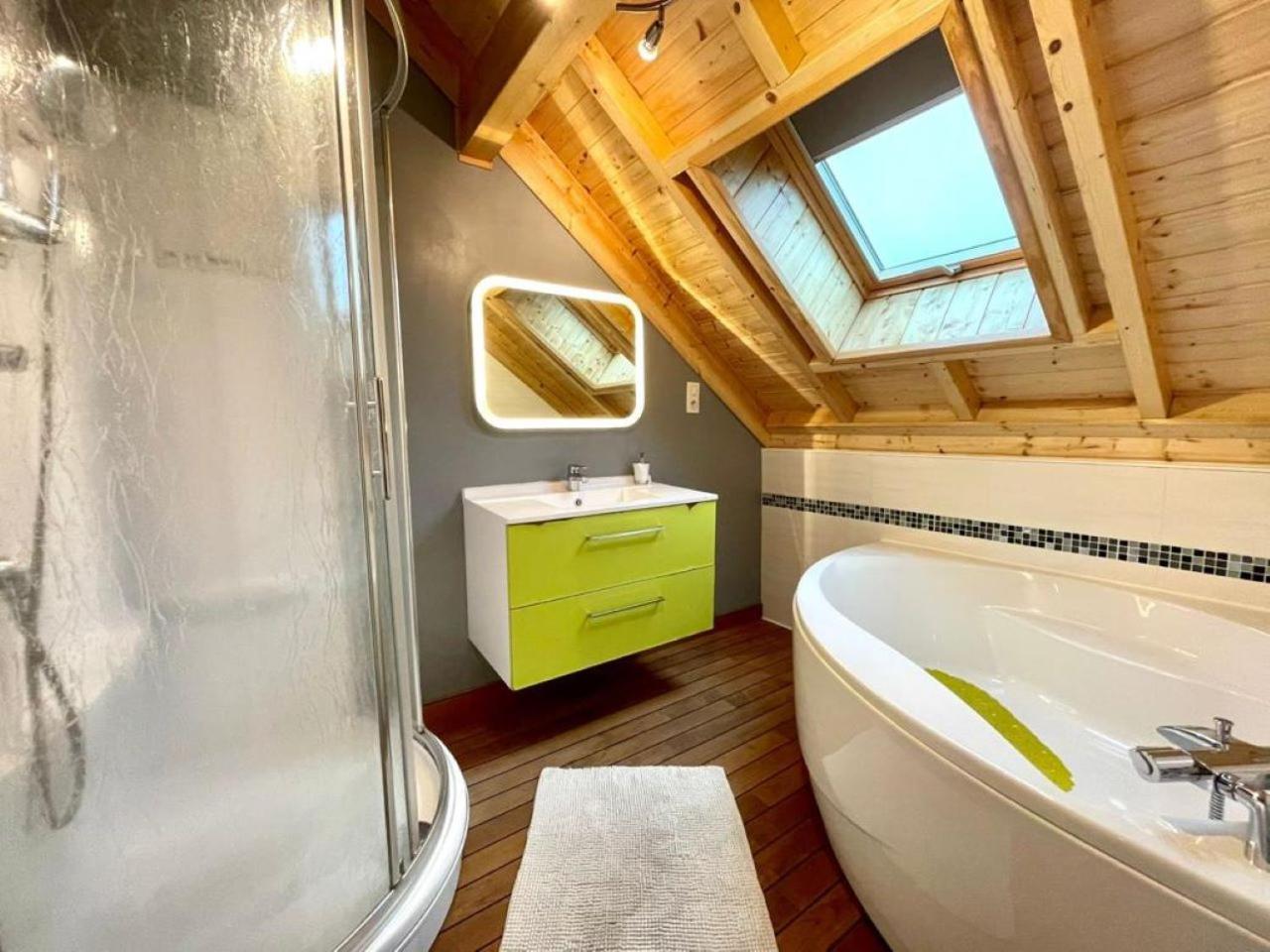 Gite De Mortagne, Chalet Avec Piscine - By Primo C0Nciergerie Gigny-sur-Saone Eksteriør billede